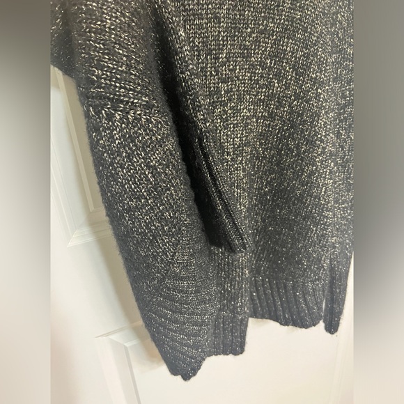 Michael Kors black and gold sweater poncho size Medium - Picture 5 of 10